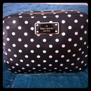 Kate Spade Black/ White crossbody!